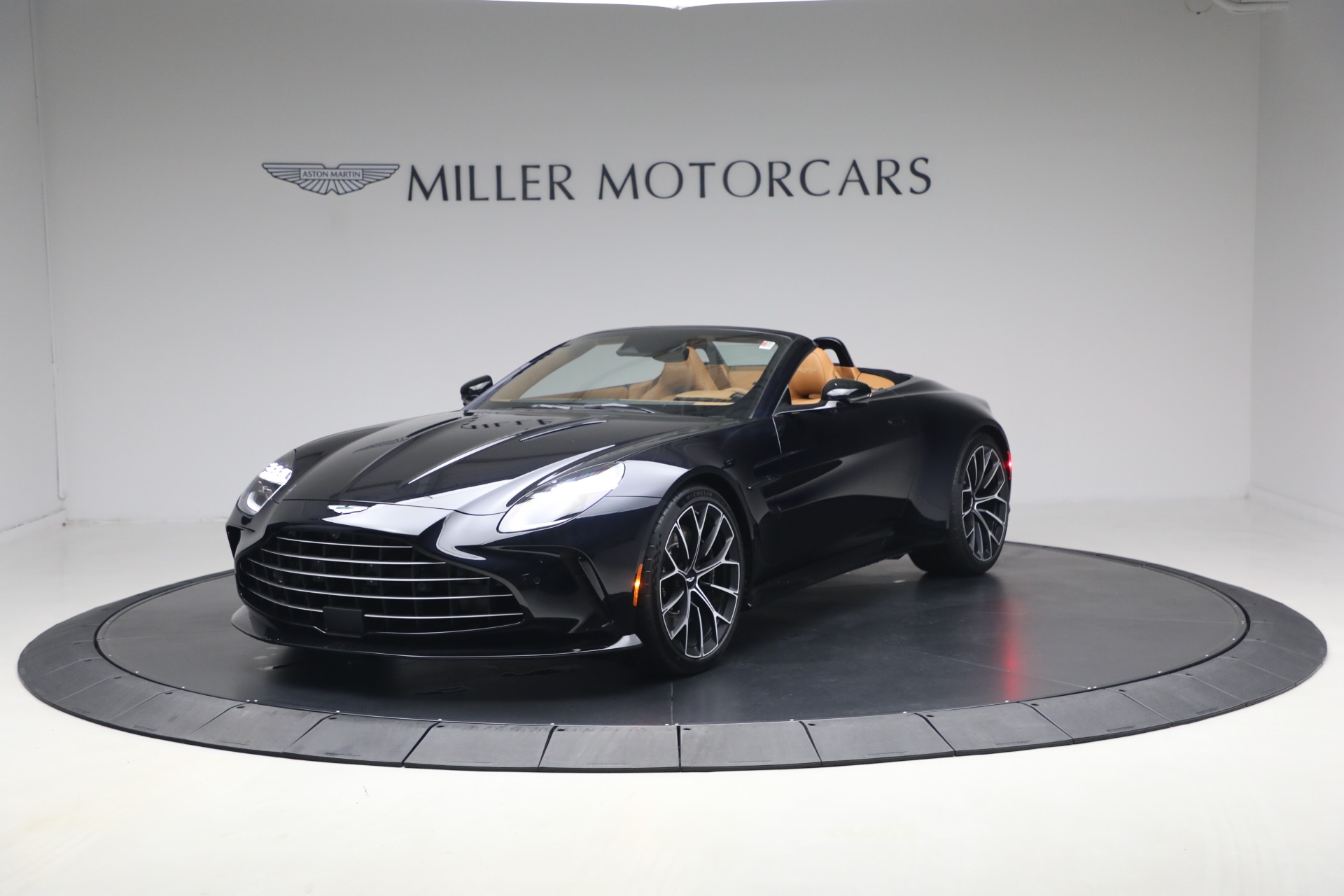 New 2026 Aston Martin Vantage Roadster for sale $260,900 at McLaren Greenwich in Greenwich CT 06830 1