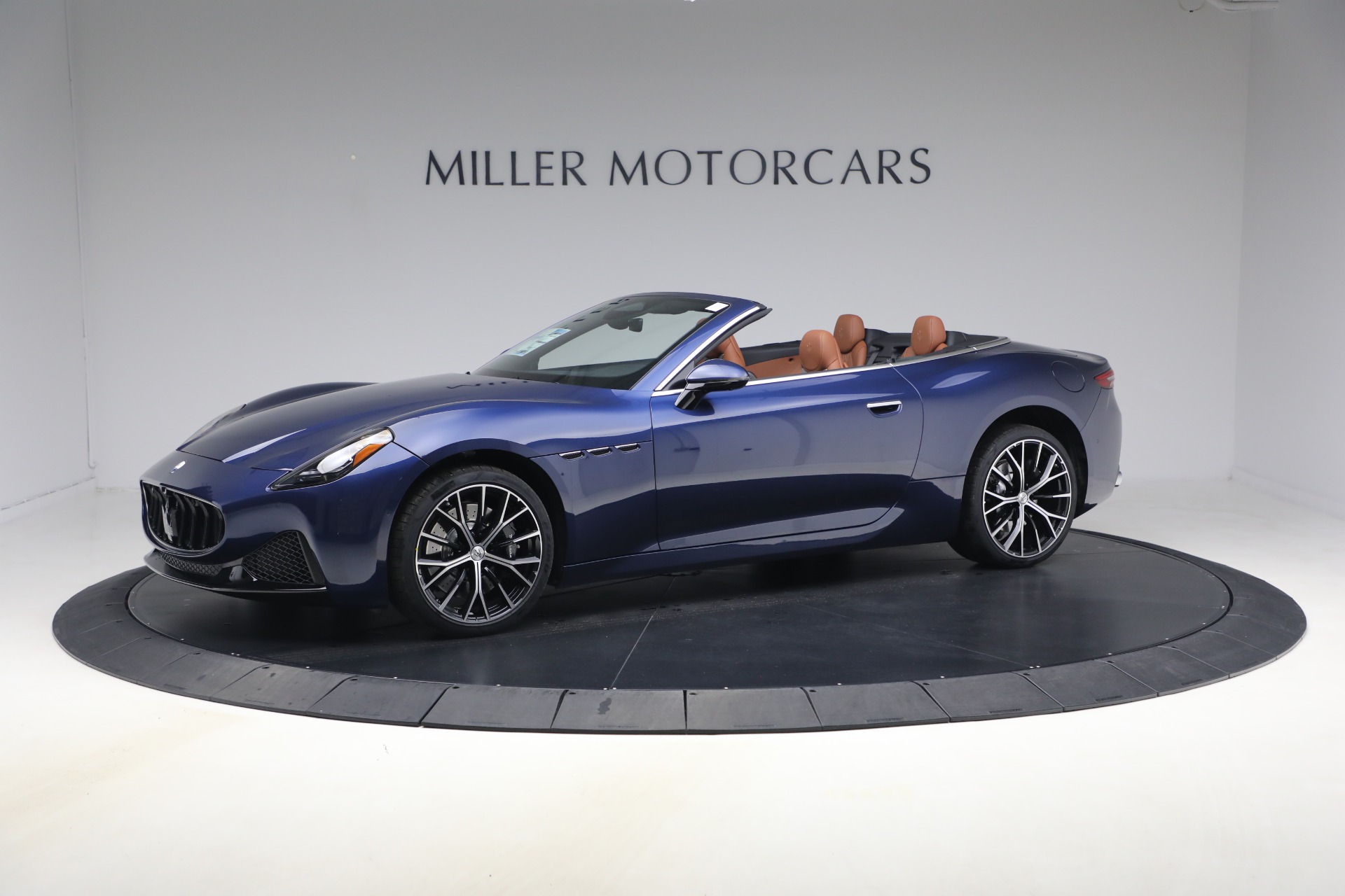 New 2026 Maserati GranCabrio Modena for sale $178,635 at McLaren Greenwich in Greenwich CT 06830 1