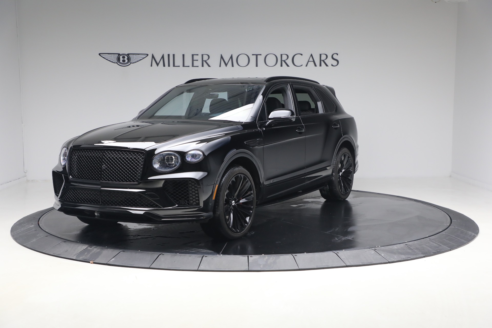 Used 2023 Bentley Bentayga Speed for sale $181,900 at McLaren Greenwich in Greenwich CT 06830 1