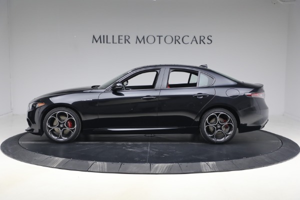 New 2026 Alfa Romeo Giulia VELOCE for sale $58,615 at McLaren Greenwich in Greenwich CT 06830 3