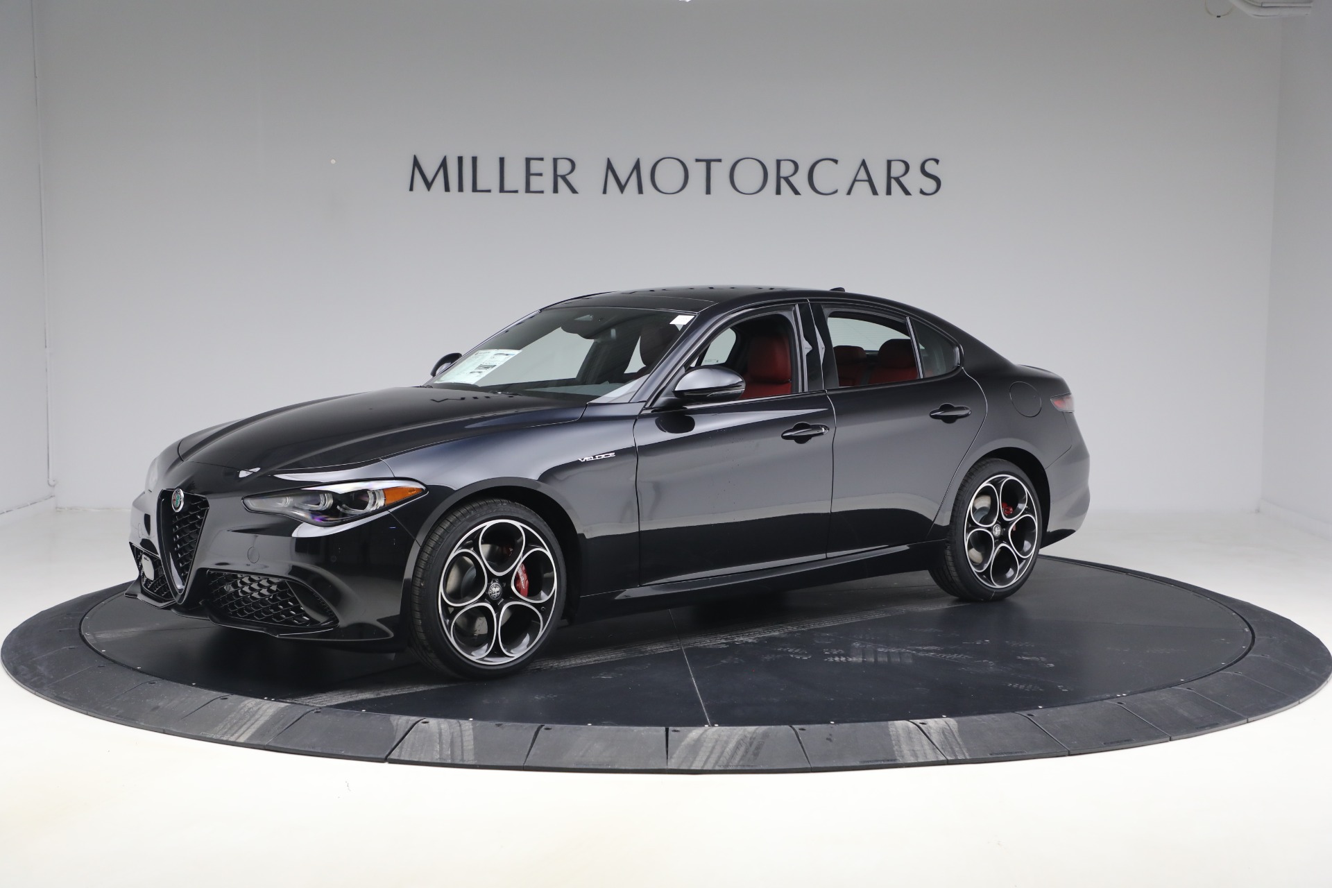New 2026 Alfa Romeo Giulia VELOCE for sale $58,615 at McLaren Greenwich in Greenwich CT 06830 1