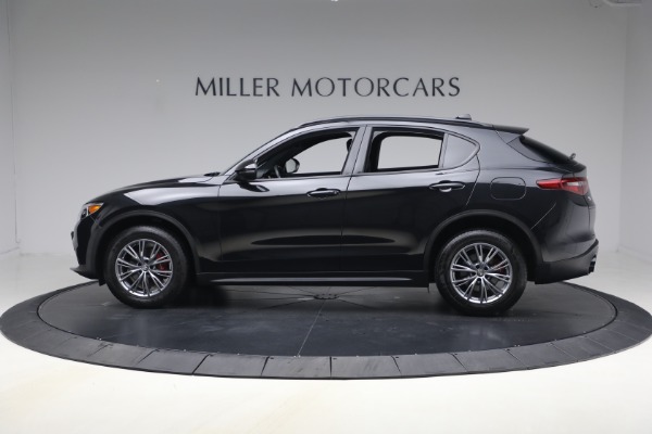 Used 2022 Alfa Romeo Stelvio Sprint for sale $25,900 at McLaren Greenwich in Greenwich CT 06830 3