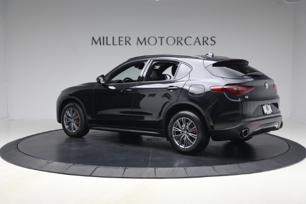 Used 2022 Alfa Romeo Stelvio Sprint for sale $25,900 at McLaren Greenwich in Greenwich CT 06830 4