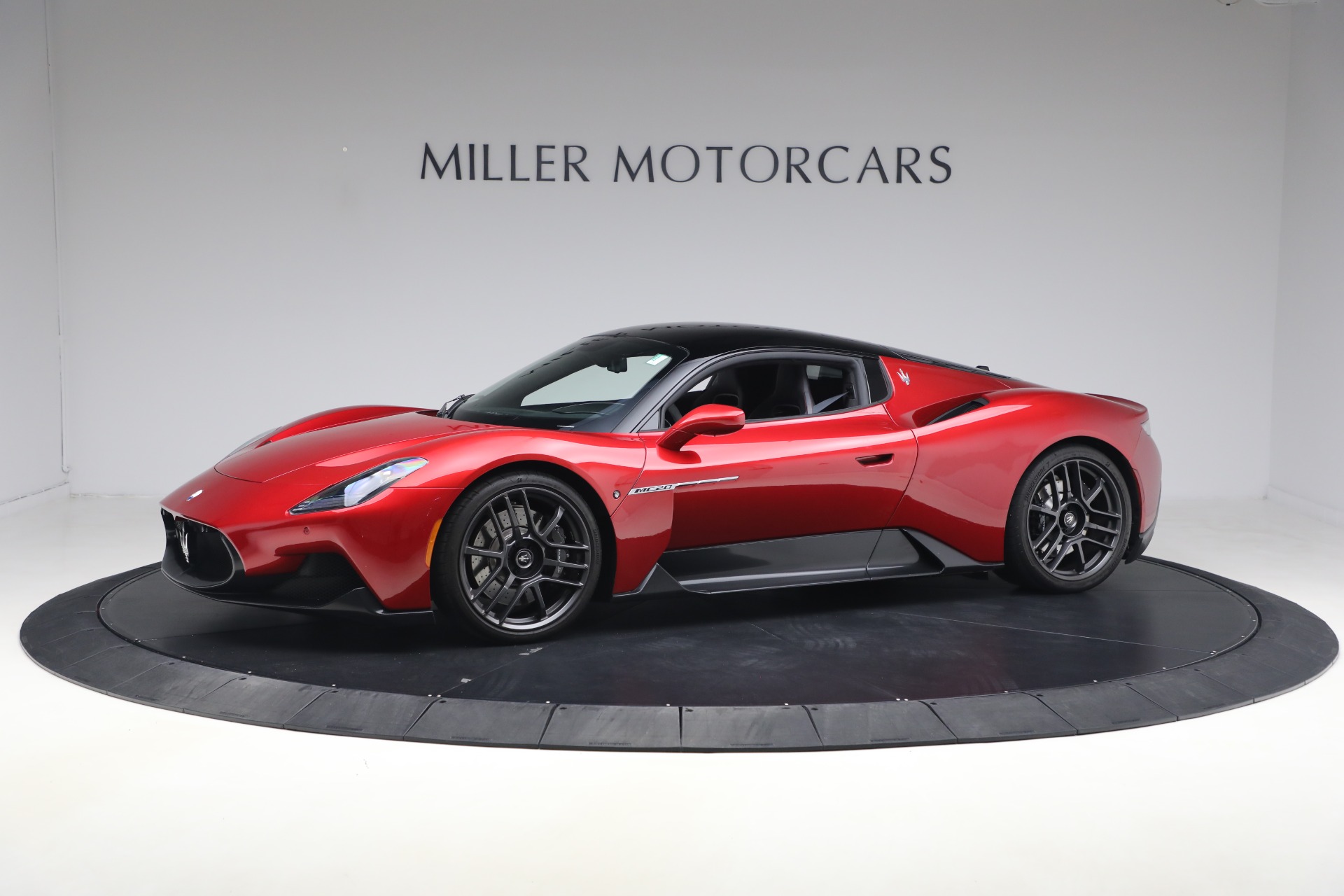 Used 2022 Maserati MC20 for sale $175,900 at McLaren Greenwich in Greenwich CT 06830 1