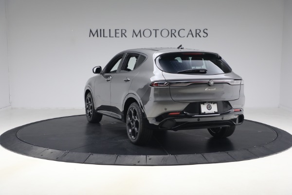 New 2026 Alfa Romeo Tonale Sprint for sale $44,440 at McLaren Greenwich in Greenwich CT 06830 4