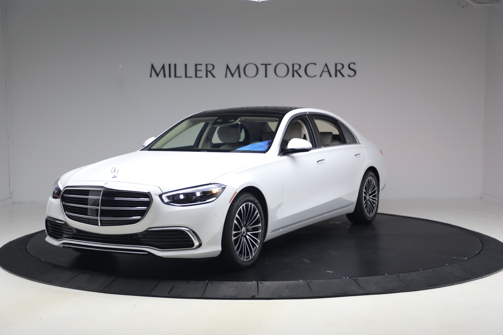 Used 2026 Mercedes-Benz S-Class S 580 4MATIC for sale $125,900 at McLaren Greenwich in Greenwich CT 06830 1