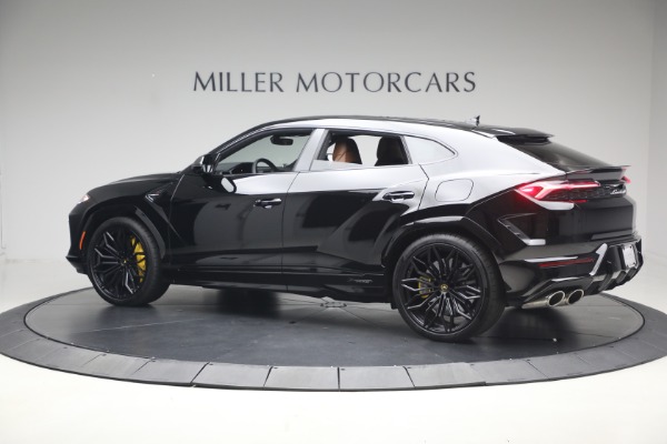 Used 2025 Lamborghini Urus SE for sale $305,900 at McLaren Greenwich in Greenwich CT 06830 4