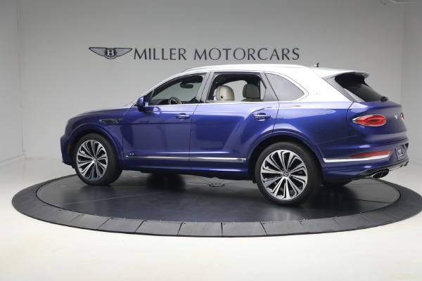 Used 2022 Bentley Bentayga V8 for sale $129,900 at McLaren Greenwich in Greenwich CT 06830 4