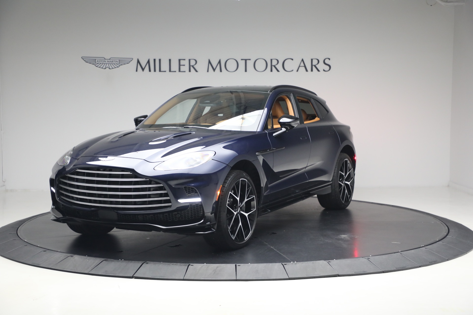Used 2026 Aston Martin DBX 707 for sale $259,900 at McLaren Greenwich in Greenwich CT 06830 1