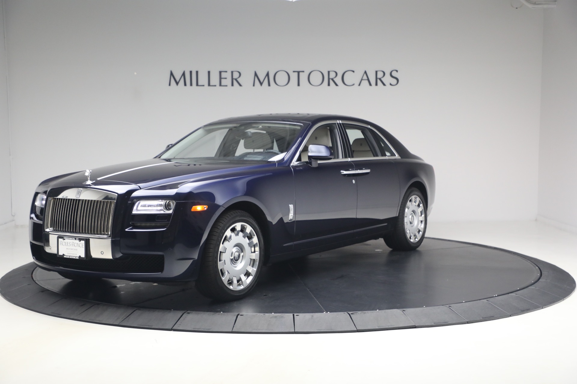 Used 2014 Rolls-Royce Ghost for sale $139,900 at McLaren Greenwich in Greenwich CT 06830 1