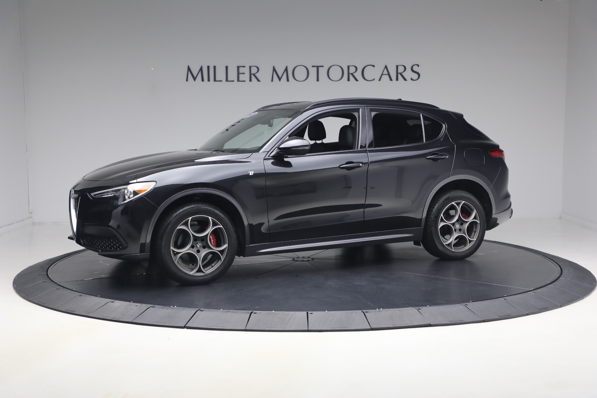 Used 2022 Alfa Romeo Stelvio TI for sale $27,900 at McLaren Greenwich in Greenwich CT 06830 1