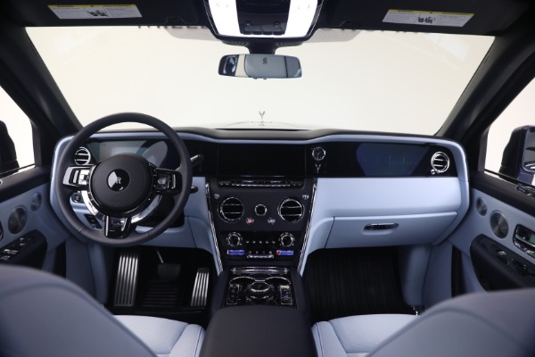 Used 2025 Rolls-Royce Cullinan for sale $419,900 at McLaren Greenwich in Greenwich CT 06830 4