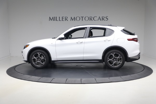 Used 2023 Alfa Romeo Stelvio Ti for sale $32,900 at McLaren Greenwich in Greenwich CT 06830 3