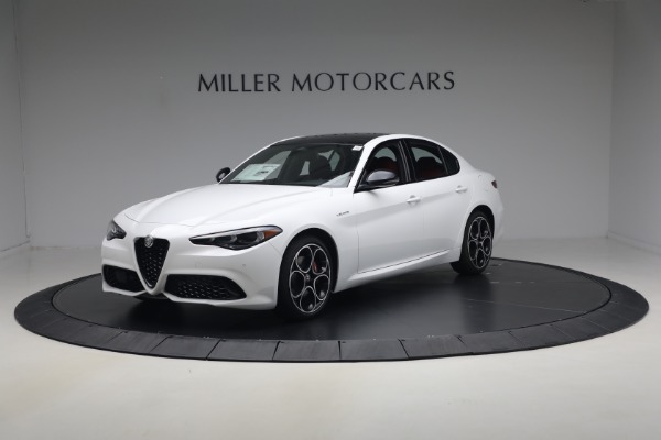 New 2026 Alfa Romeo Giulia Veloce for sale $55,870 at McLaren Greenwich in Greenwich CT 06830 1