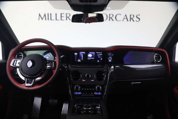 New 2027 Rolls-Royce Black Badge Cullinan for sale $569,350 at McLaren Greenwich in Greenwich CT 06830 4