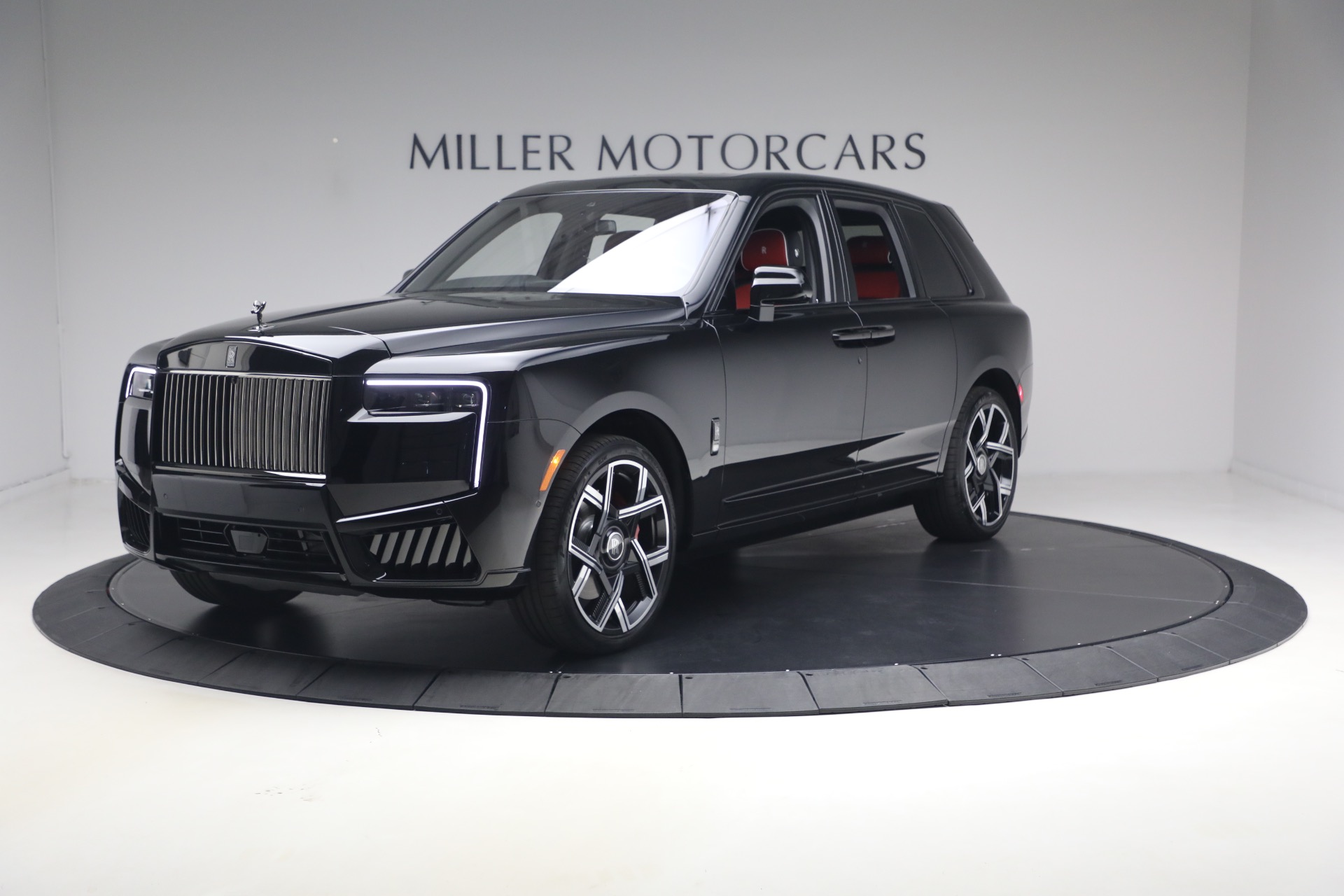 New 2027 Rolls-Royce Black Badge Cullinan for sale $569,350 at McLaren Greenwich in Greenwich CT 06830 1
