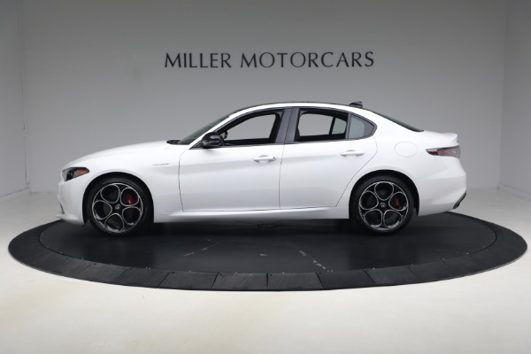New 2026 Alfa Romeo Giulia Veloce for sale $57,670 at McLaren Greenwich in Greenwich CT 06830 3