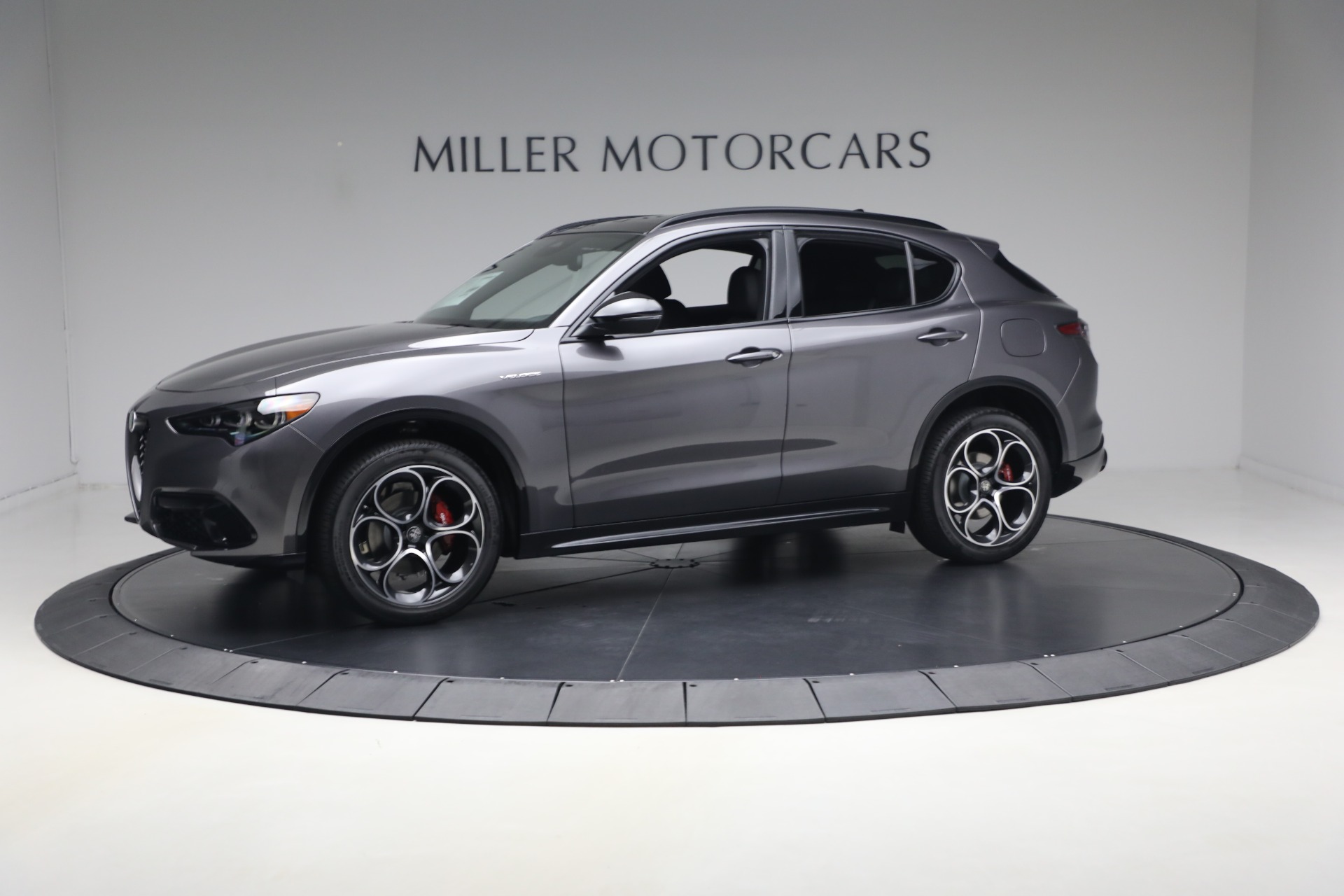 New 2026 Alfa Romeo Stelvio Veloce for sale $61,965 at McLaren Greenwich in Greenwich CT 06830 1