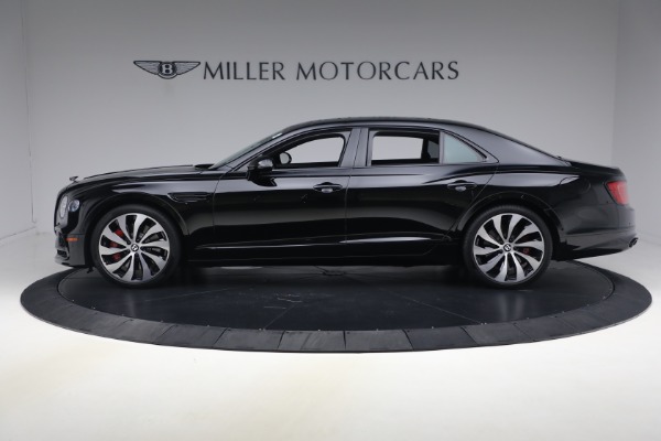Used 2022 Bentley Flying Spur Hybrid for sale $149,900 at McLaren Greenwich in Greenwich CT 06830 3