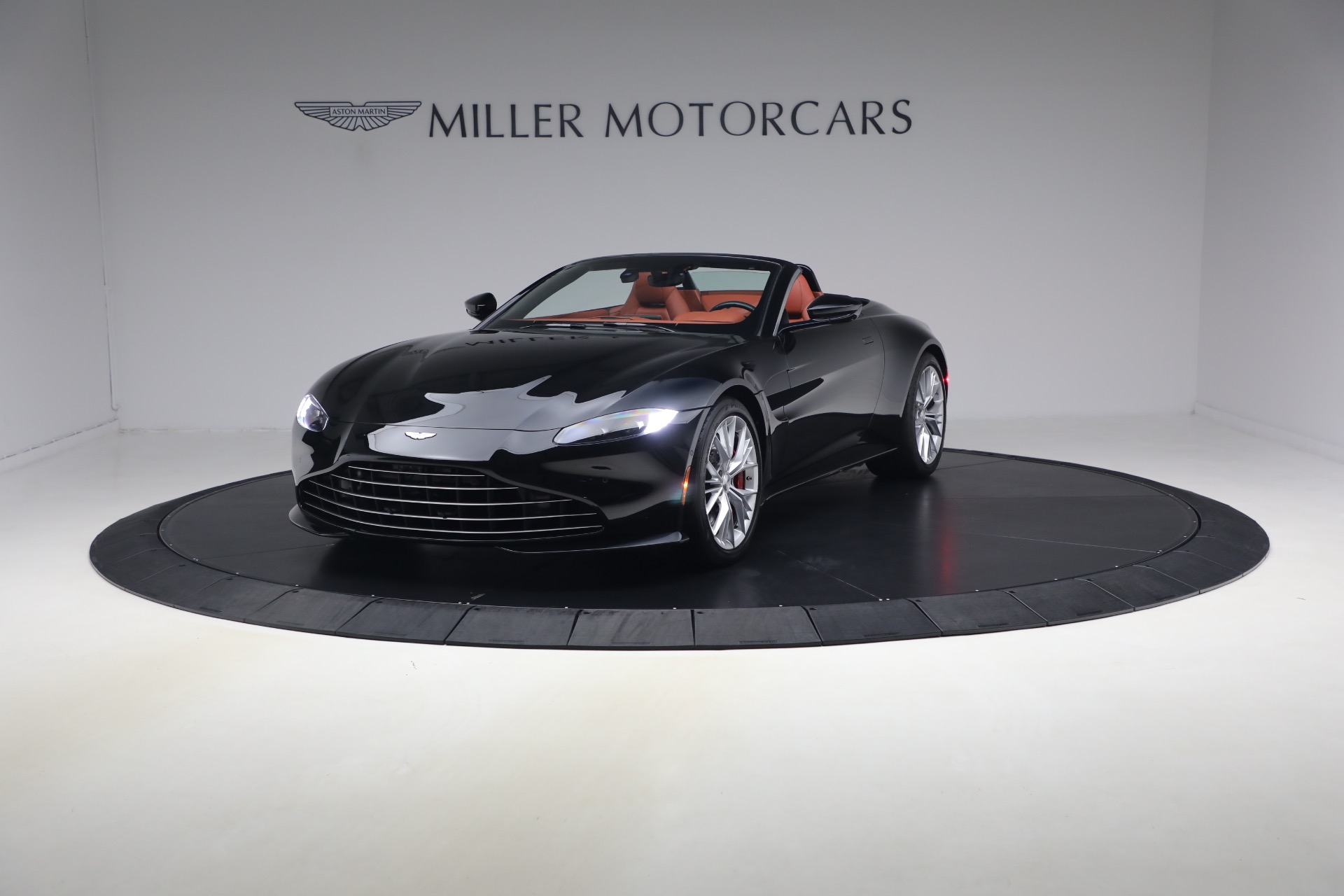 Used 2021 Aston Martin Vantage for sale $119,900 at McLaren Greenwich in Greenwich CT 06830 1