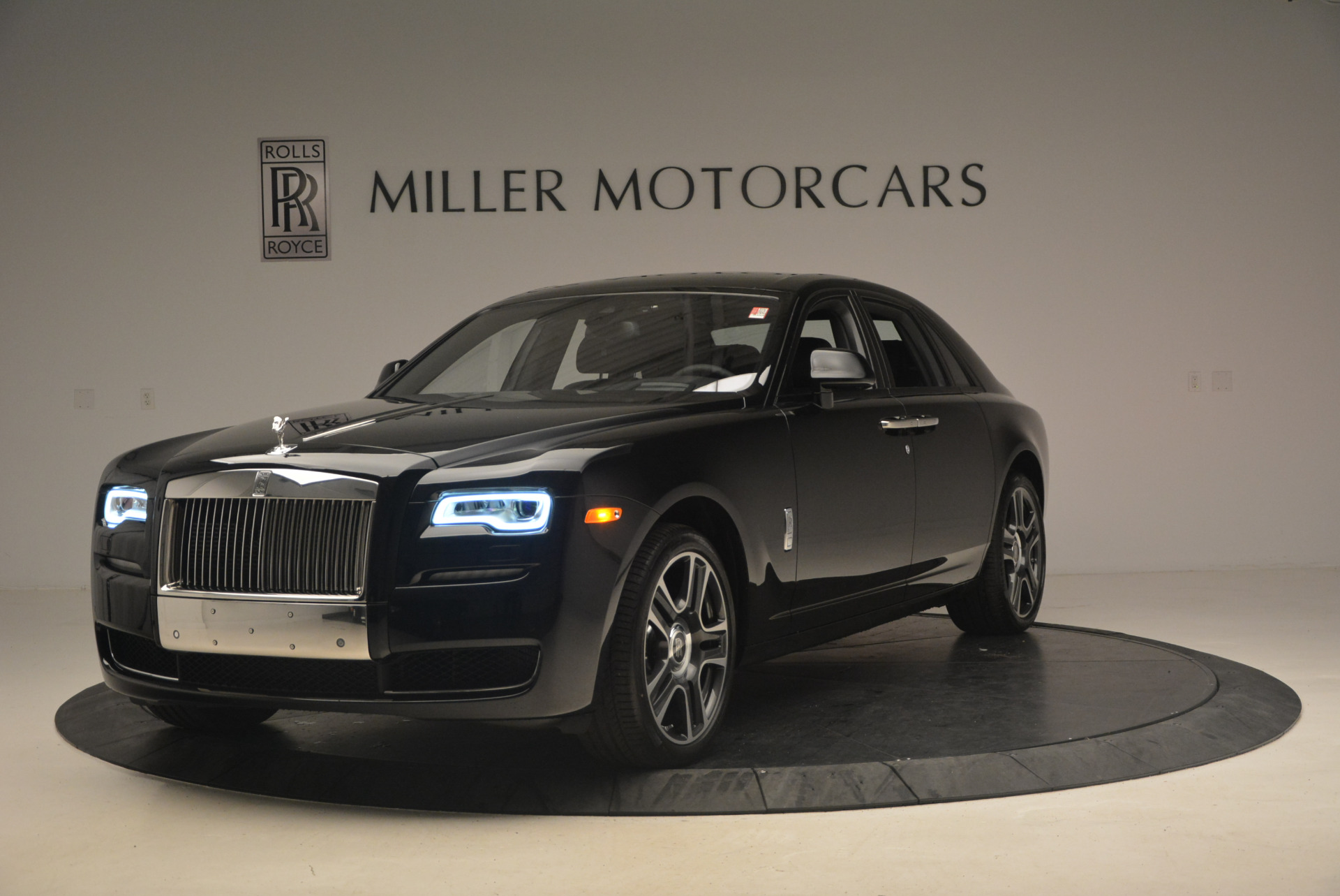 New 2017 Rolls-Royce Ghost for sale Sold at McLaren Greenwich in Greenwich CT 06830 1